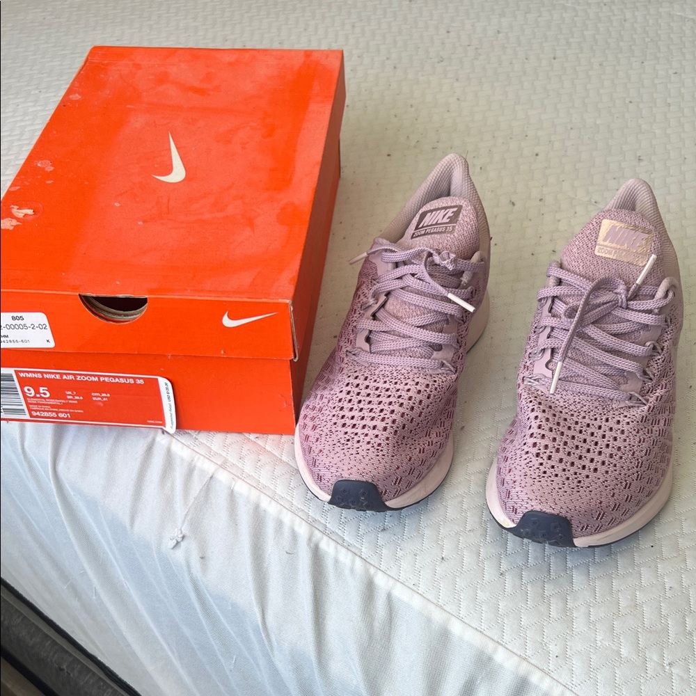 Nike Women's Air Zoom Pegasus 35 - Mauve